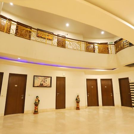 Hotel Shanti Villa Нью-Дели Экстерьер фото