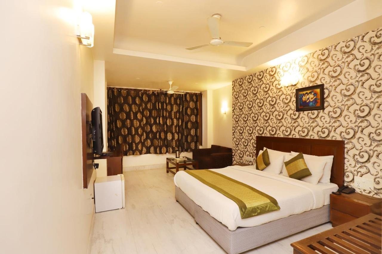 Hotel Shanti Villa Нью-Дели Экстерьер фото