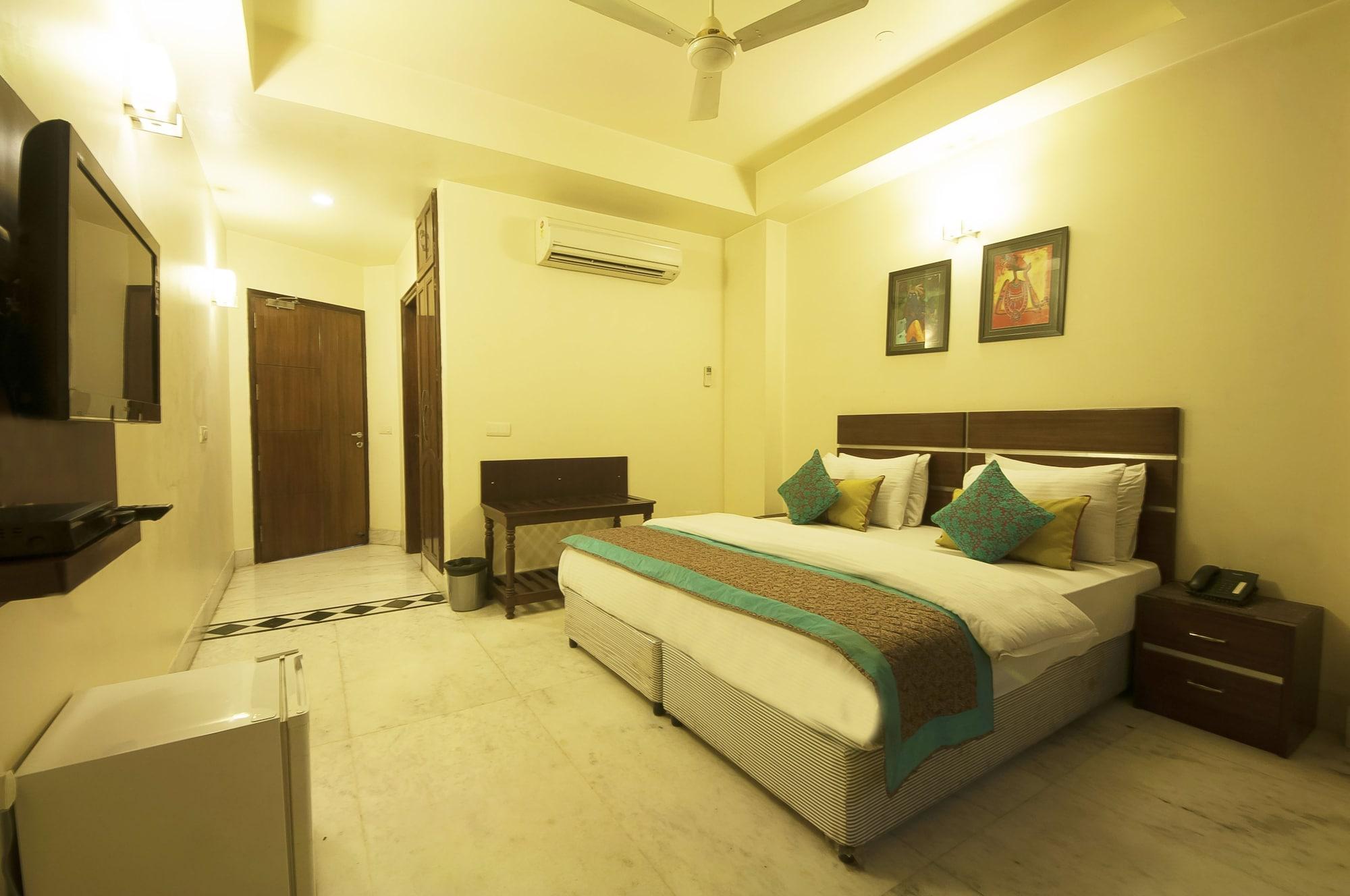 Hotel Shanti Villa Нью-Дели Экстерьер фото