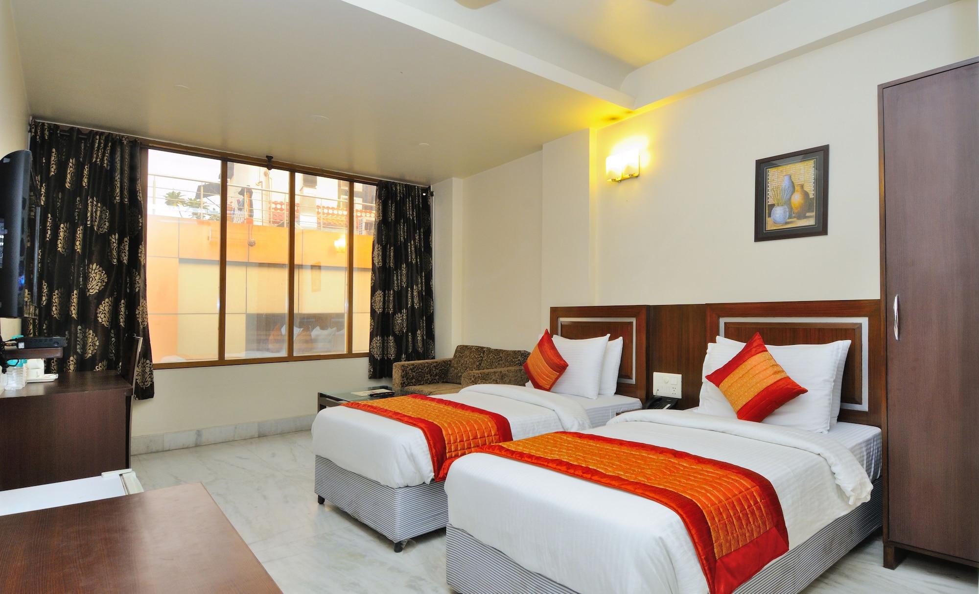 Hotel Shanti Villa Нью-Дели Экстерьер фото