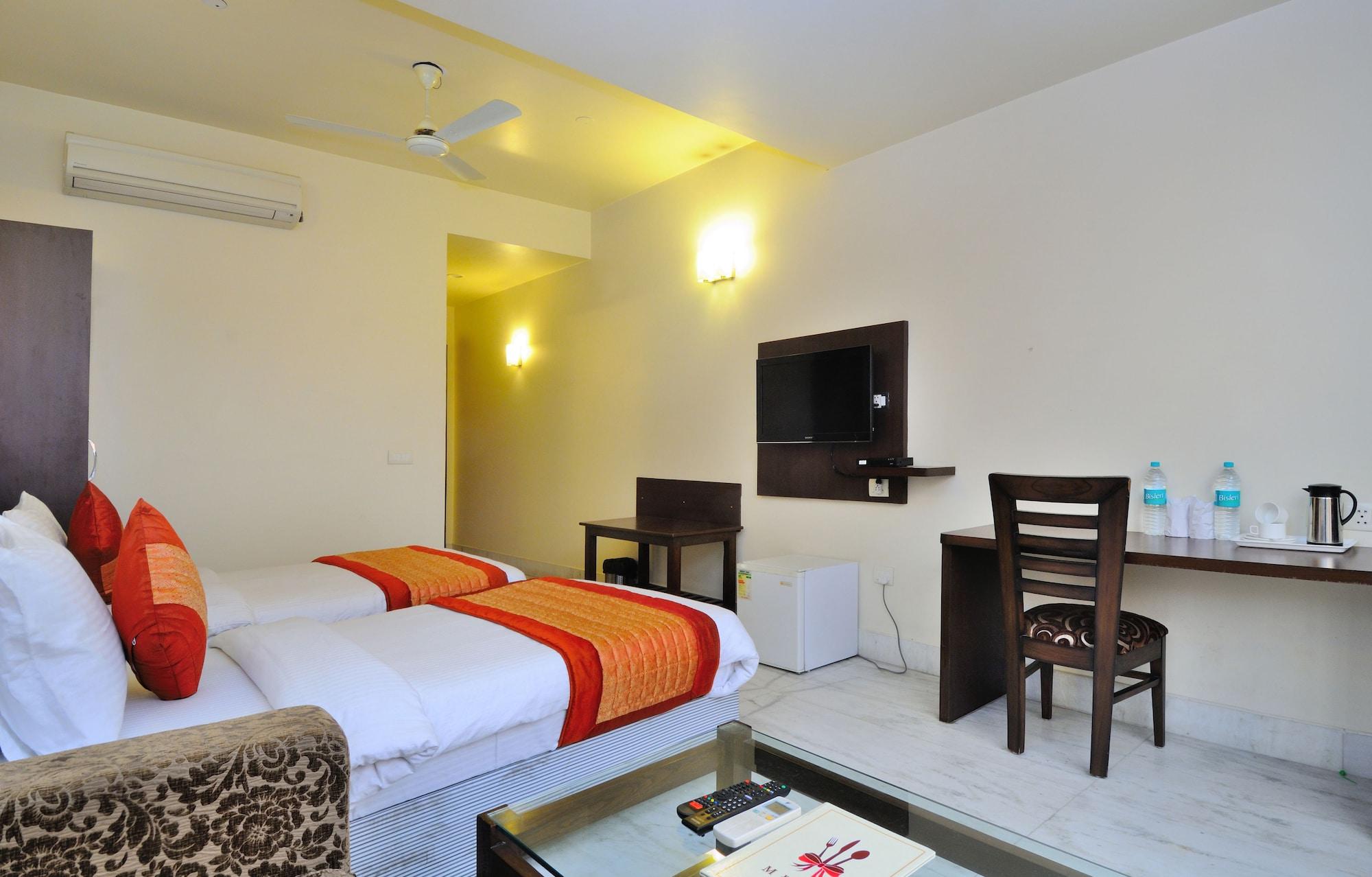 Hotel Shanti Villa Нью-Дели Экстерьер фото