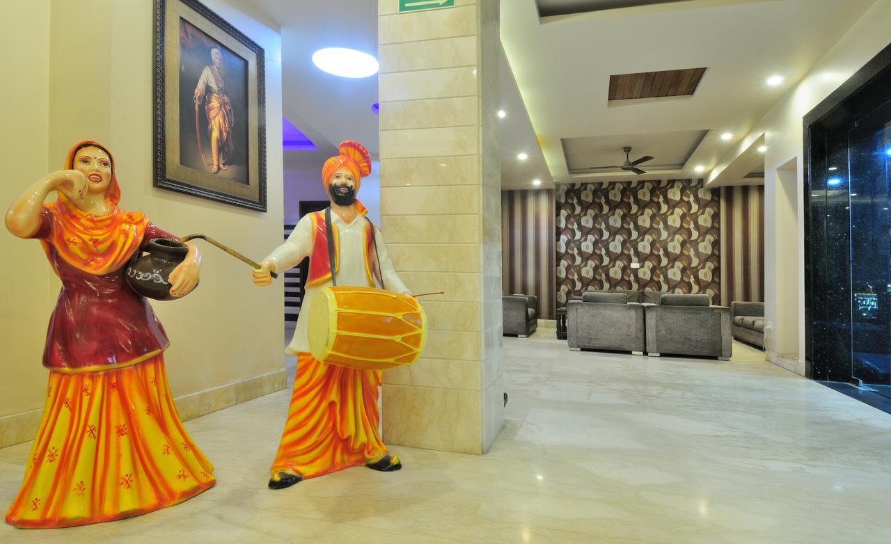 Hotel Shanti Villa Нью-Дели Экстерьер фото