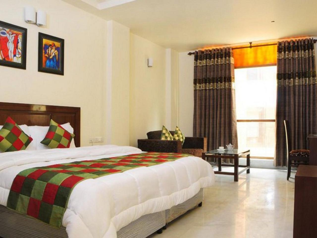 Hotel Shanti Villa Нью-Дели Экстерьер фото